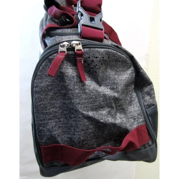 Adidas Squad III Grey Duffel Bag Jersey Onix/Noble MaroonB161 - Brand New!